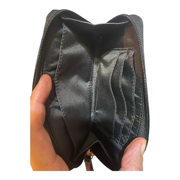 Coach zippered thin profile medium sized wristlet - Picture 9 of 14